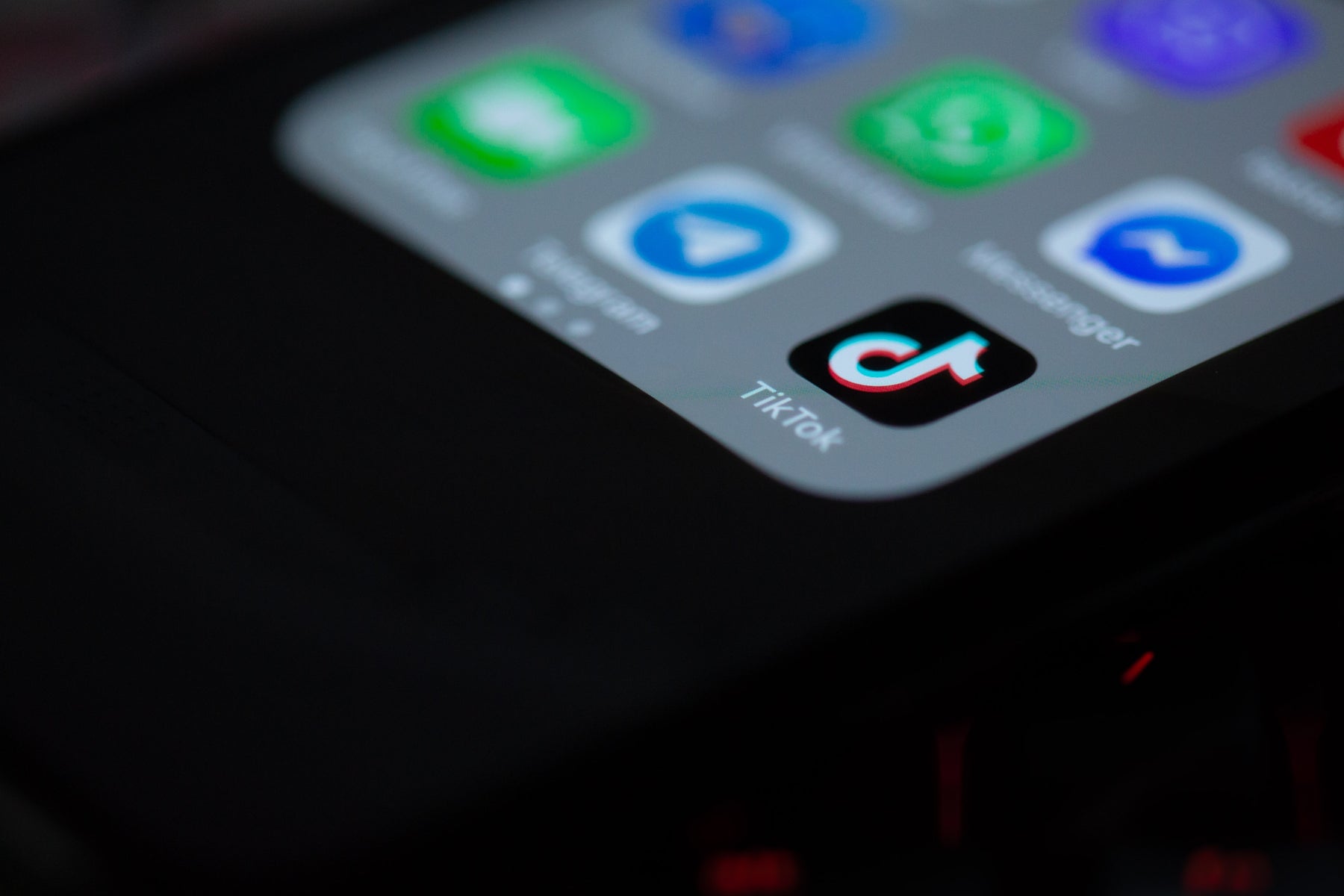 Close UpTikTok App