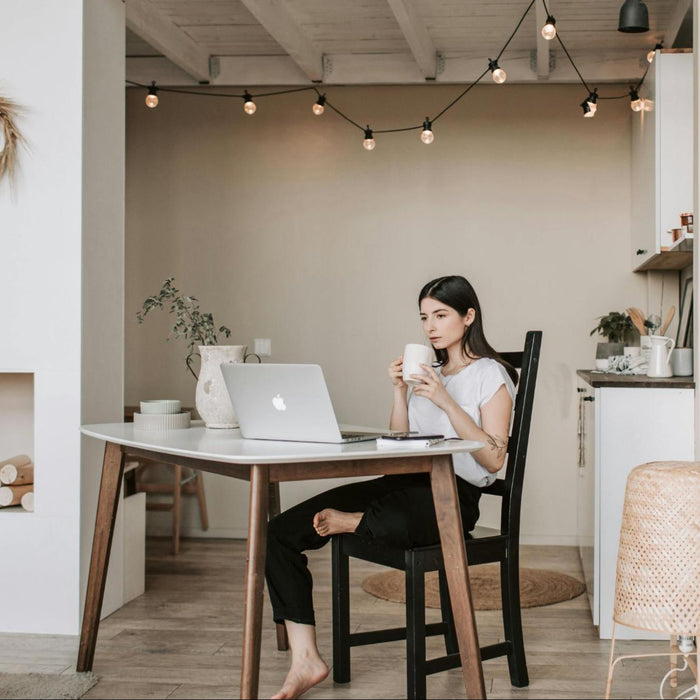 girl in a coffee shop